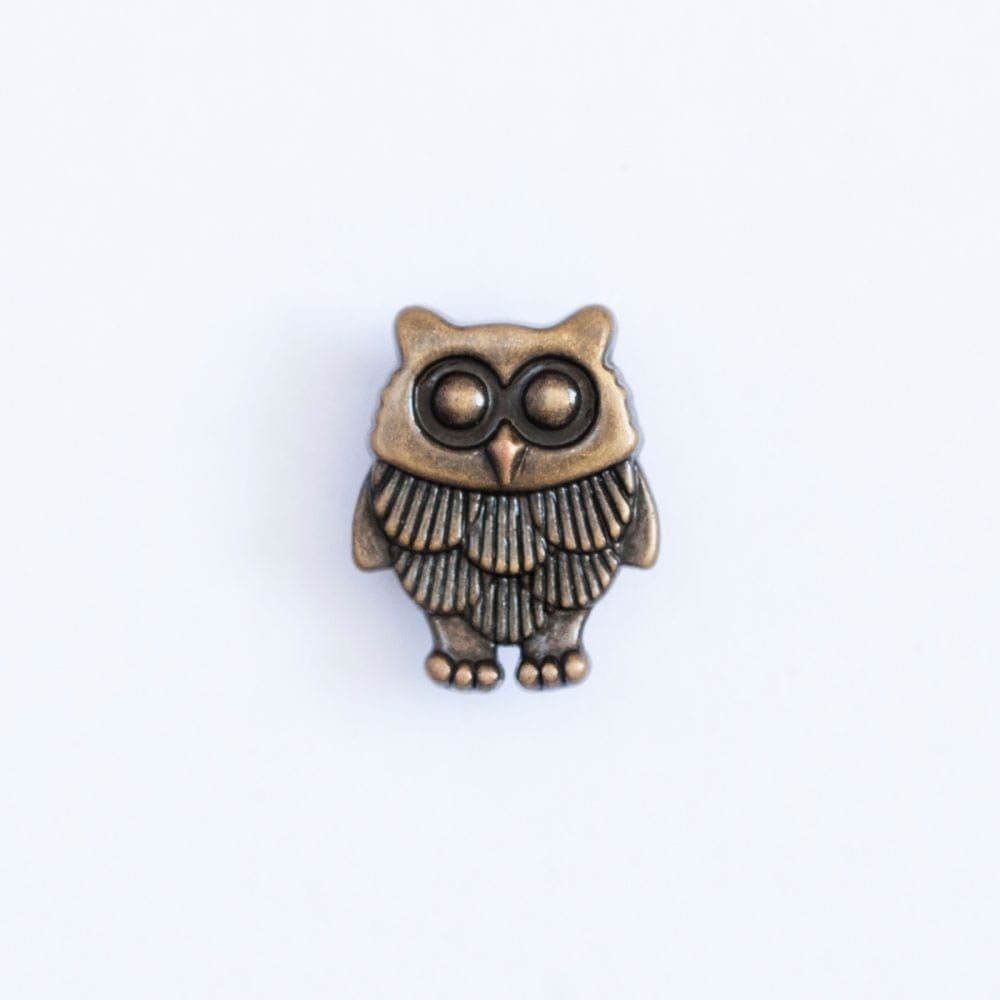 Novelty Buttons Owl in Brass from the Woven