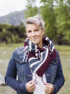 Scraggle scarf free knitting pattern for beginners